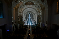 (c)HR Archivnr: 12hr1204_56 / 12.10.2012 / Grafing, Lange Nacht der Kirchen, Stadtpfarrkirche St. Ägidius, Movimento  ___ [ Copyright / All Rights Reserved by Photography Peter Hinz-Rosin, S u d e t e n s t r. 106, D-85567 G r a f i n g/ M u c/G e r m a n y  FON: (49) 8092/84310  FAX: (49) 8092/708 501 ___ NUTZUNG NUR GEGEN HONORAR, NAMENSNENNUNG, BELEGEXEMPLAR WIRD VERLANGT  WERK NACH §2 URHG. ] ___ [ Von den abgebildeten Personen liegt KEIN / NO MODELRELEASE vor, der Nutzer ist verpflichtet auf die Einhaltung der Rechte von Dritten zu achten. Die Daten duerfen ohne schriftliches Einverstaendnis des Urhebers nicht an Dritte weitergegeben werden. ]