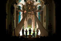 (c)HR Archivnr: 12hr1204_47 / 12.10.2012 / Grafing, Lange Nacht der Kirchen, Stadtpfarrkirche St. Ägidius, Movimento  ___ [ Copyright / All Rights Reserved by Photography Peter Hinz-Rosin, S u d e t e n s t r. 106, D-85567 G r a f i n g/ M u c/G e r m a n y  FON: (49) 8092/84310  FAX: (49) 8092/708 501 ___ NUTZUNG NUR GEGEN HONORAR, NAMENSNENNUNG, BELEGEXEMPLAR WIRD VERLANGT  WERK NACH §2 URHG. ] ___ [ Von den abgebildeten Personen liegt KEIN / NO MODELRELEASE vor, der Nutzer ist verpflichtet auf die Einhaltung der Rechte von Dritten zu achten. Die Daten duerfen ohne schriftliches Einverstaendnis des Urhebers nicht an Dritte weitergegeben werden. ]